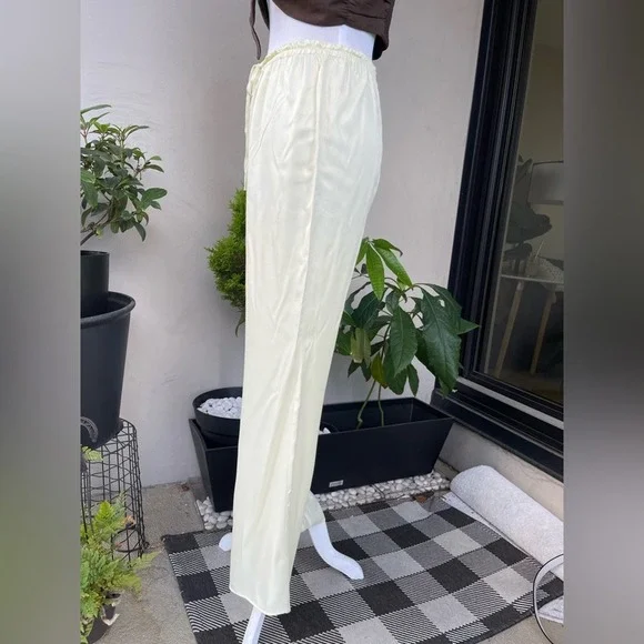 Zara Flared Silky Pants in Ivory/ Off- white/ Cream Color, M - Picture 9 of 12